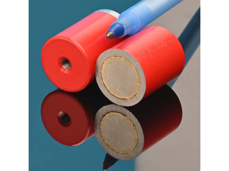 Magnet, diameter 20 mm, M4 innvendig gjenge, høyde 24 mm, AlNiCo