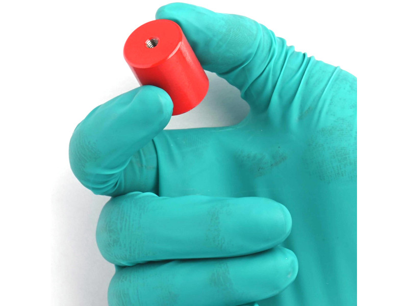 Magnet, premer 20 mm, notranji navoj M4, višina 24 mm, AlNiCo