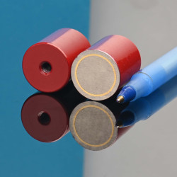 Mágnes, átmérő 17 mm, M4 belső menettel, magasság 20 mm, AlNiCo