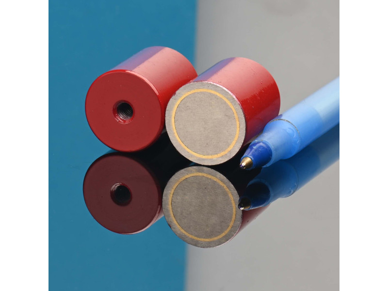 Magnet, premer 17 mm, notranji navoj M4, višina 20 mm, AlNiCo
