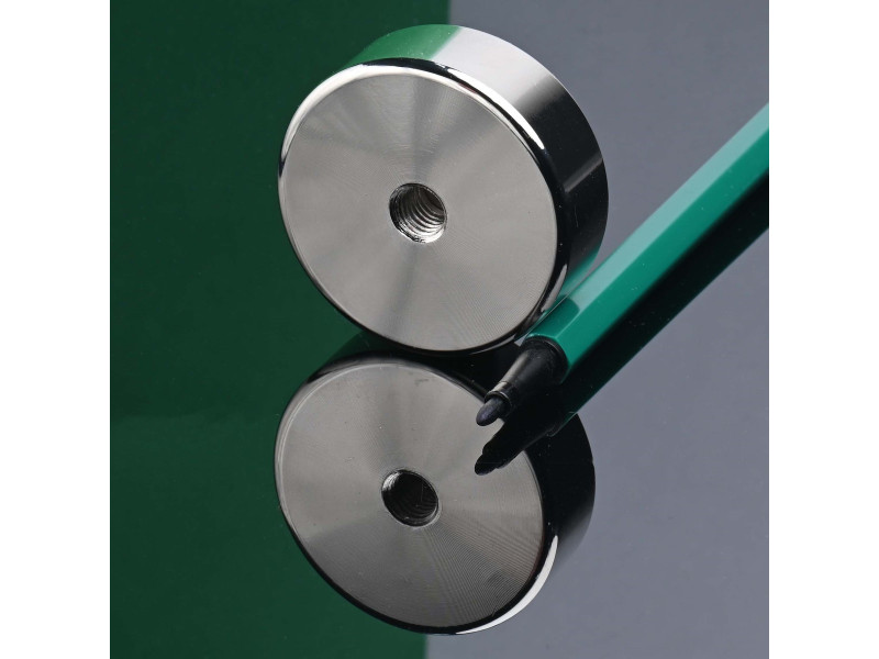 Magnet, priemer 45 mm, vnútorný závit M8, výška 15 mm, neodymový