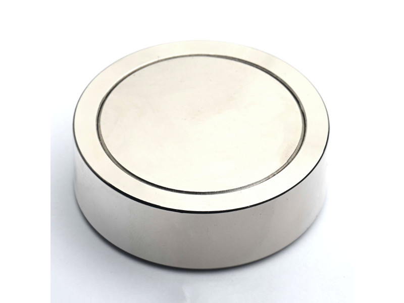 Mıknatıs, çap 45 mm, M8 iç dişli, yükseklik 15 mm, neodimyum