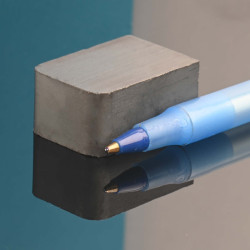 29,3 x 20 x 13,6 / F35 - ferrittmagnet
