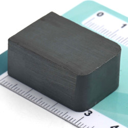 29,3 x 20 x 13,6 / F35 - ferrittmagnet