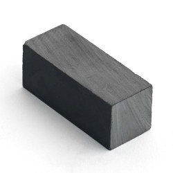 25 x 10 x 10 / F30 - feritni magnet