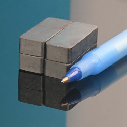 24,5 x 9,85 x 6 / F30 - ferrittmagnet