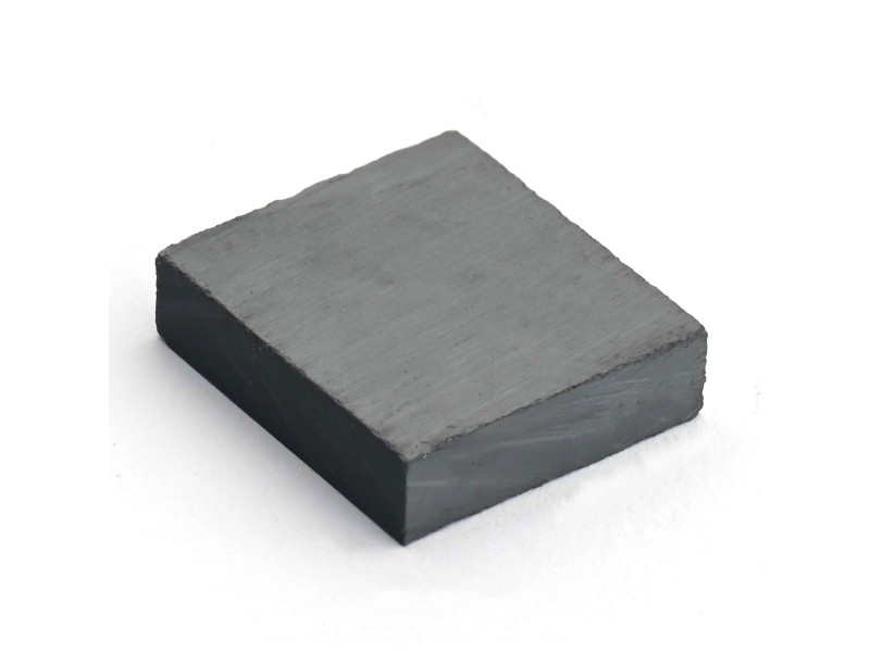16 x 14 x 4 / F30 - feritni magnet