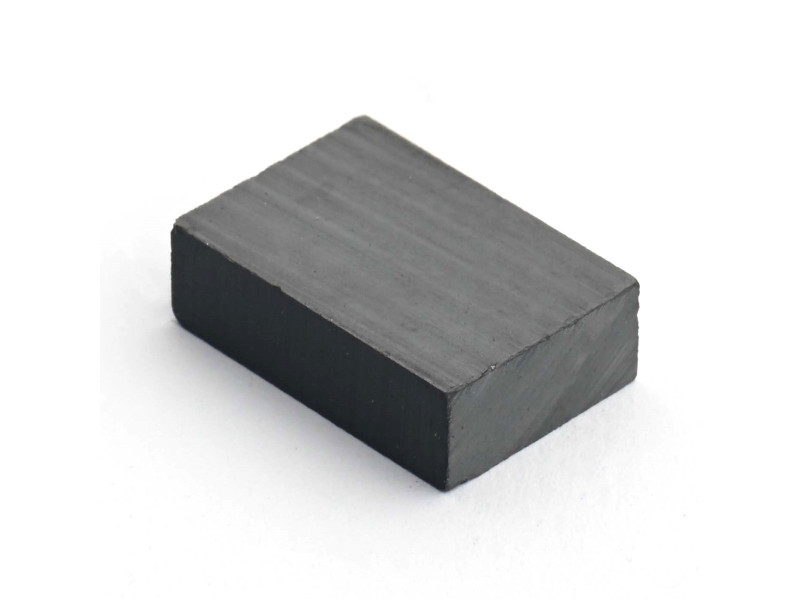 16 x 11 x 5 / F30 - feritni magnet
