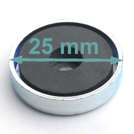 Magnēts korpusā, diametrs 25 mm, ar atveri skrūvei ar plakanu galvu, ferīts