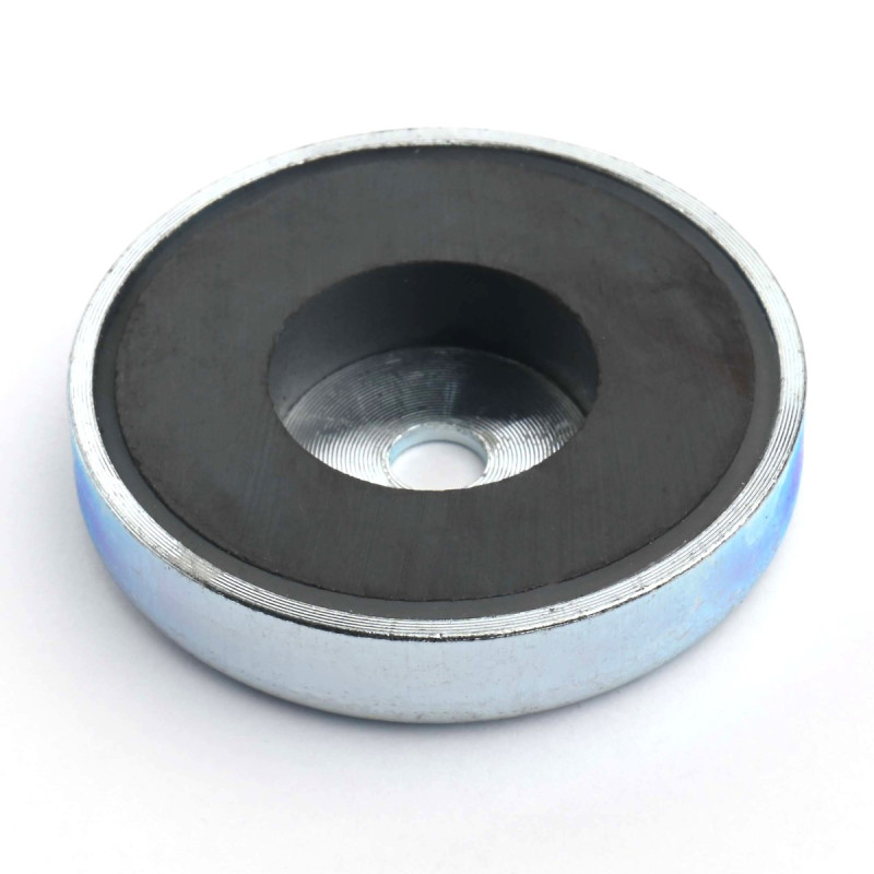 Magnet i hus, diameter 40 mm, med boring til fladhovedskrue, ferrit
