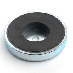 Magnet v ohišju, premer 50 mm, z odprtino za vijak z ravno glavo, ferit