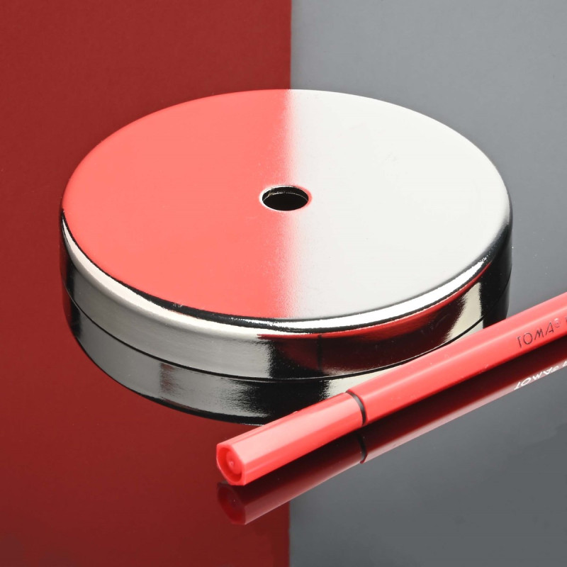 Magnet i hus, diameter 98 mm, med boring til fladhovedskrue, ferrit