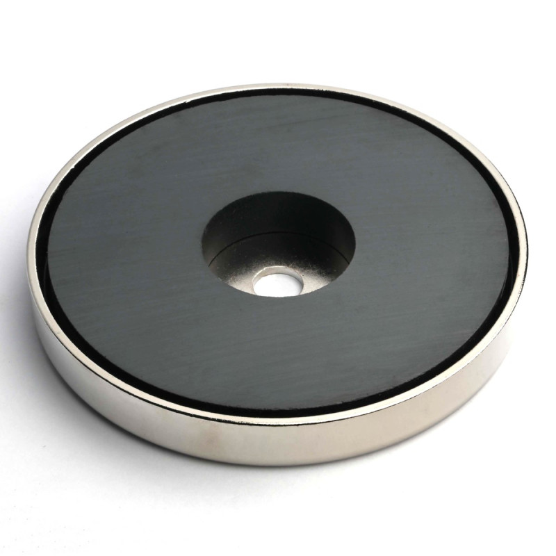 Magnet i hus, diameter 98 mm, med boring for flat skrue, ferritt