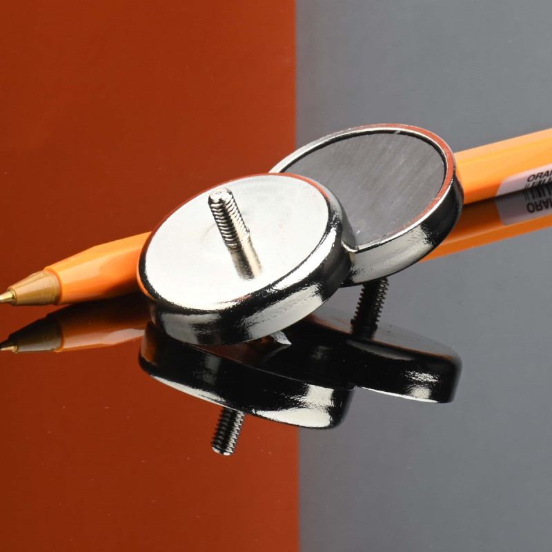 Mıknatıs, çap 32 mm, M4 dış dişli, ferrit