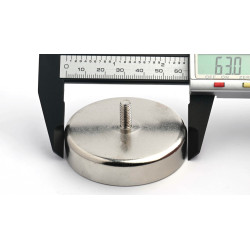 Magnet, premer 63 mm, zunanji navoj M6, feritni