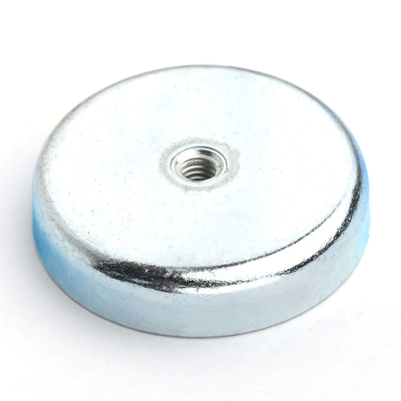 Magnet, premer 32 mm, notranji navoj M4, višina 7 mm, ferit