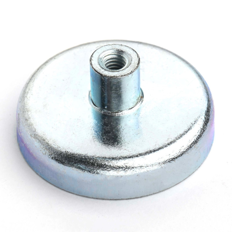 Magnet i hus, diameter 32 mm, med skruehylse M4 - ferritt
