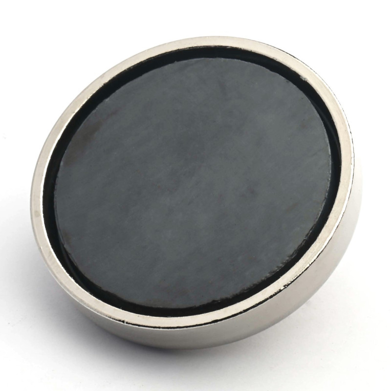 Magnet în carcasă, diametru 47 mm, cu soclu cu șurub M6 - ferită