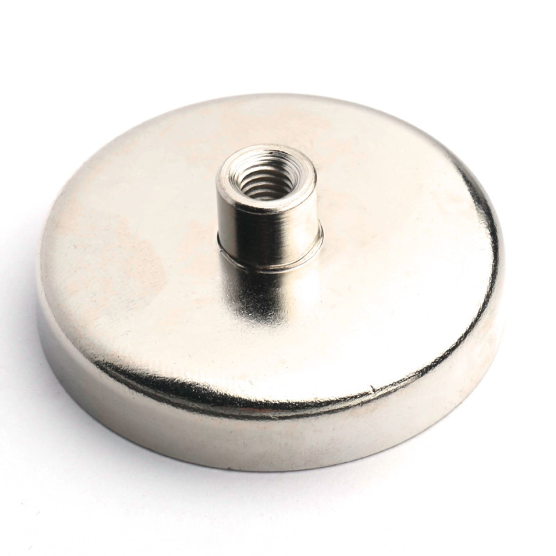 Magnet în carcasă, diametru 47 mm, cu soclu cu șurub M6 - ferită