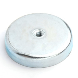 Mıknatıs, çap 50 mm, M6 iç dişli, yükseklik 10 mm, ferrit