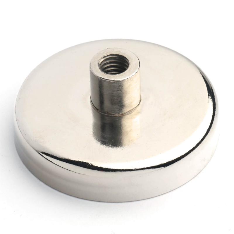 Magnet i hus, diameter 50 mm, med skrueinnfatning M8 - ferritt