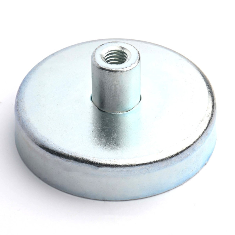 Magnet i hus, diameter 63 mm, med skruestik M8 - ferrit