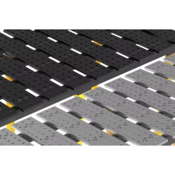 Varilna miza z režami MAX-nitrided, 1160 x 1000 mm Stronghandtools