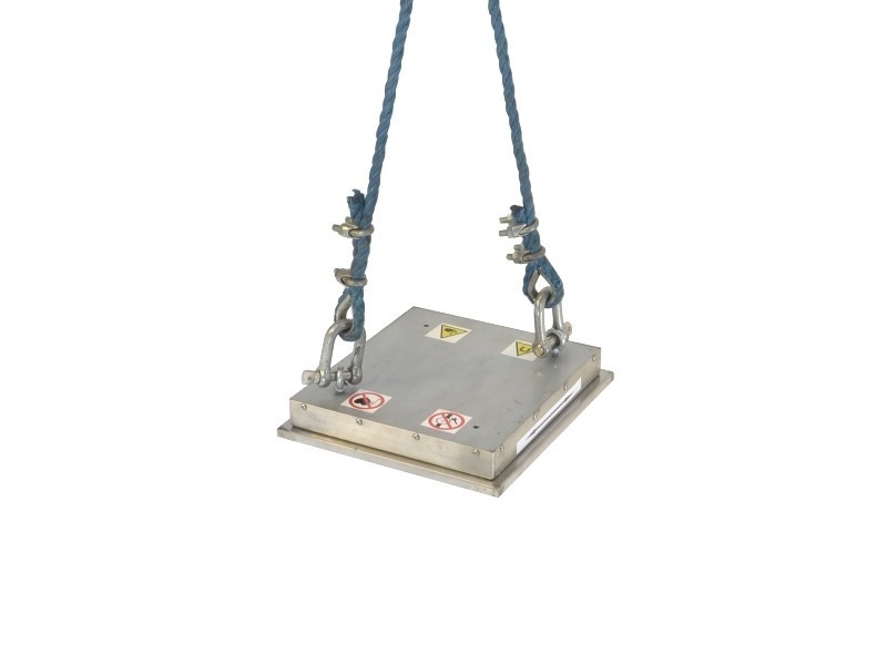 Hangmagneet voor ijzerscheiding 350X320X43 / F met opruimplaat
