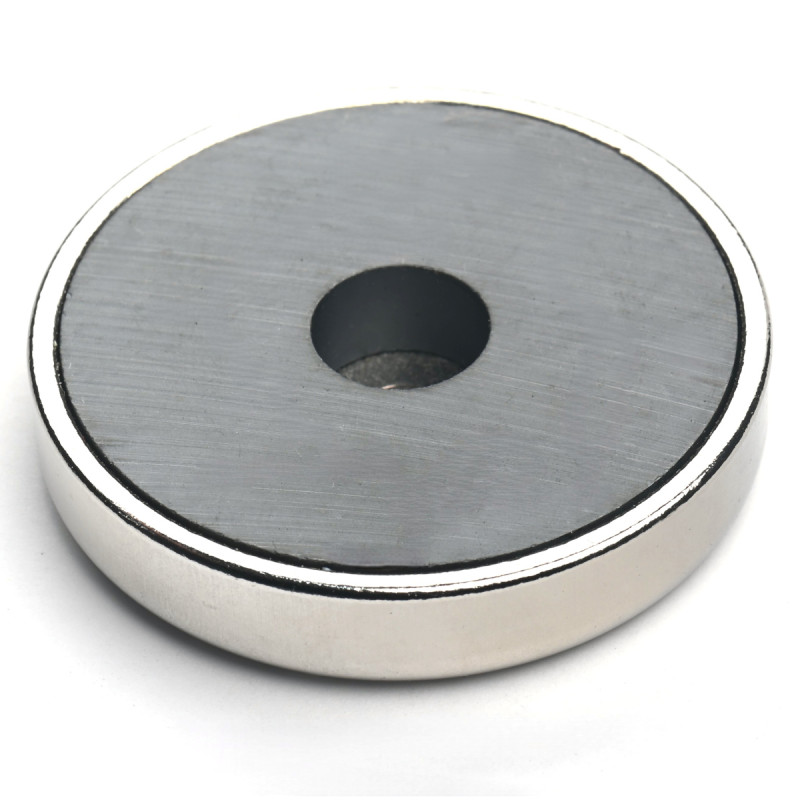 Magnet in housing, diameter 50 mm, with bore for flat head screw, ferrite