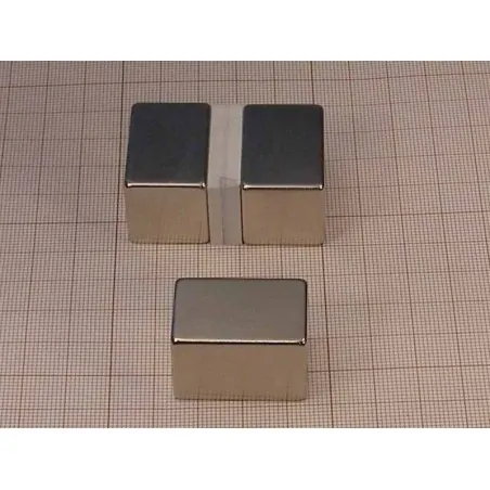 30 x 20 x 20 / N35H - Neodymium magnet (NdFeB)