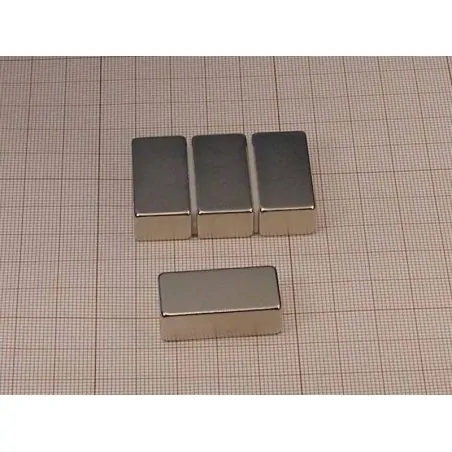 30 x 10 x 15 / N33SH - Neodymium magnet (NdFeB)