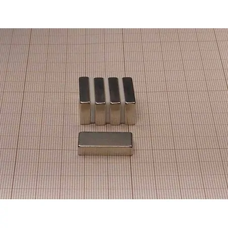24 x 12 x 5 / N45 - NdFeB (neodymium) magnet