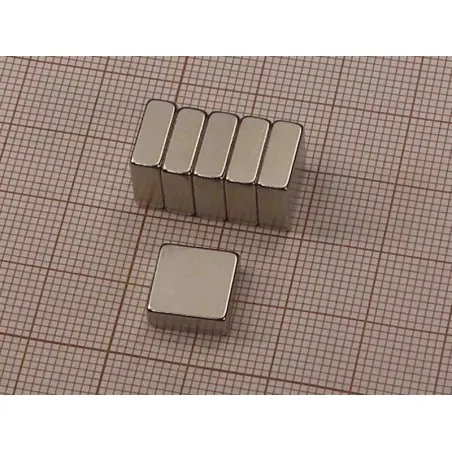 10 x 10 x 4 / N38 - NdFeB (neodymium) magnet