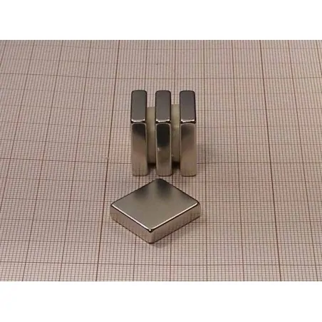 20 x 18 x 5 / N38 - NdFeB (neodymium) magnet