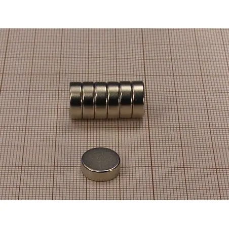 D12 x 4 / N38 - NdFeB (neodymium) magnet